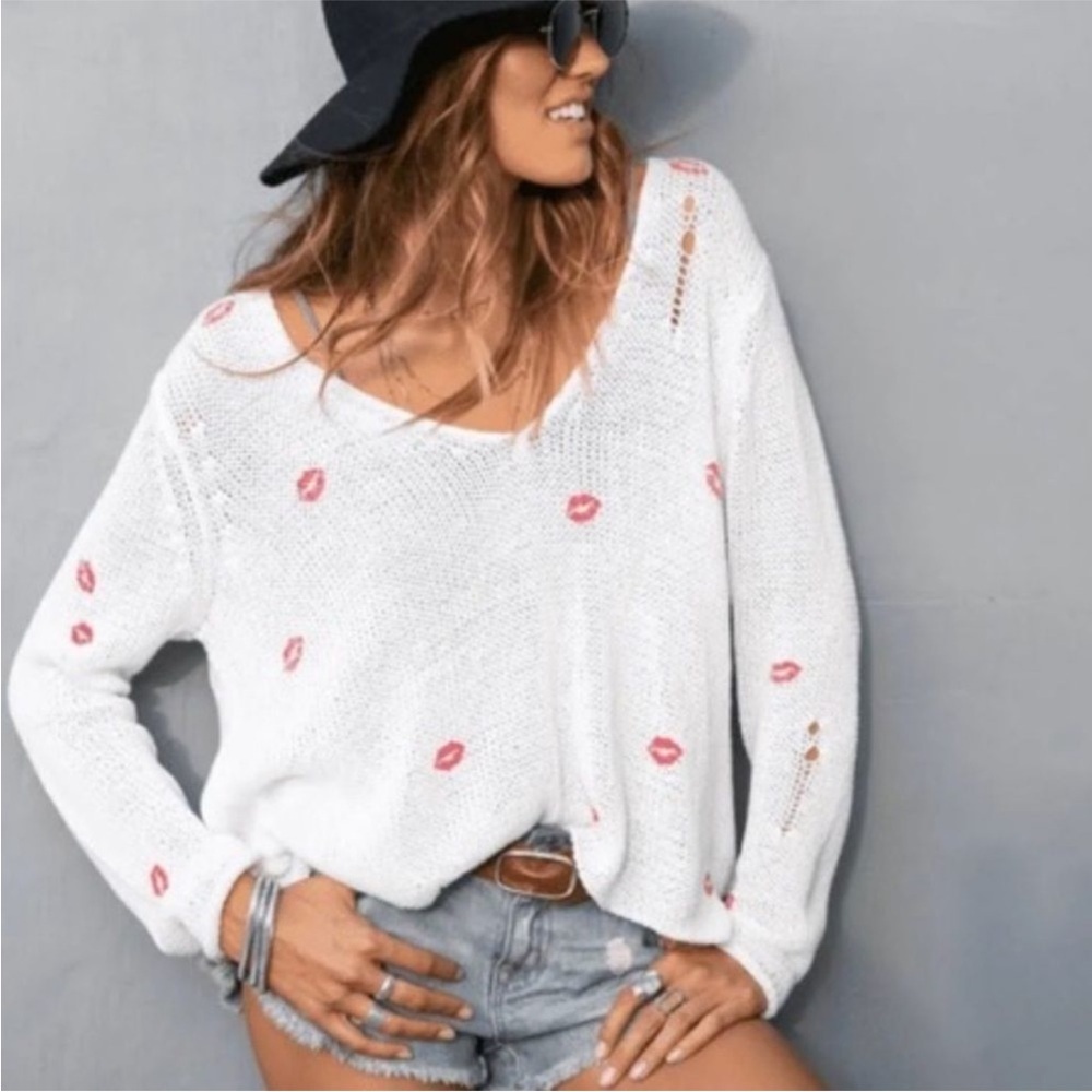 Wooden Ships kiss lips lipstick lightweight sweater love valentines XS